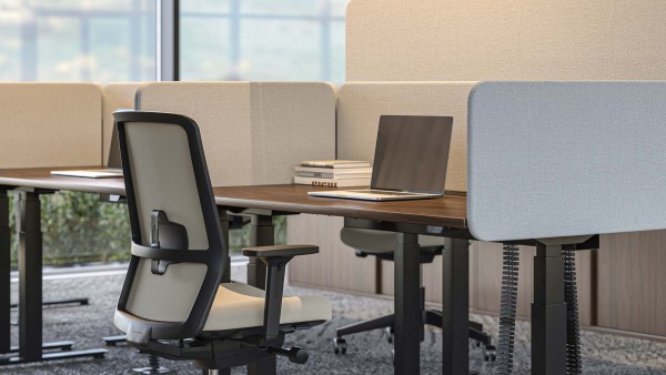 elektrischer Schreibtisch Q-ACTIVE